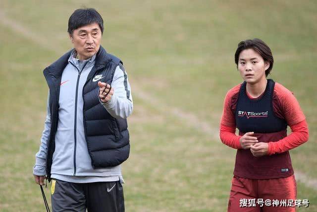 奥尔莫谈西班牙夺冠与阿亚拉事件